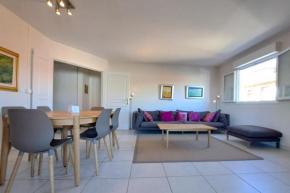 3BR in Cannes with Swimming Pool Terraces Parking & AC - BENAKEY